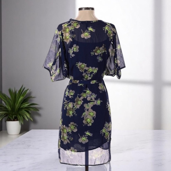 Jessica Simpson Floral Dress l SIZE S - Picture 2 of 3